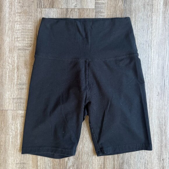 Offline by Aerie Bike Shorts Hi Rise 7" Inseam - size Small - Picture 1 of 3